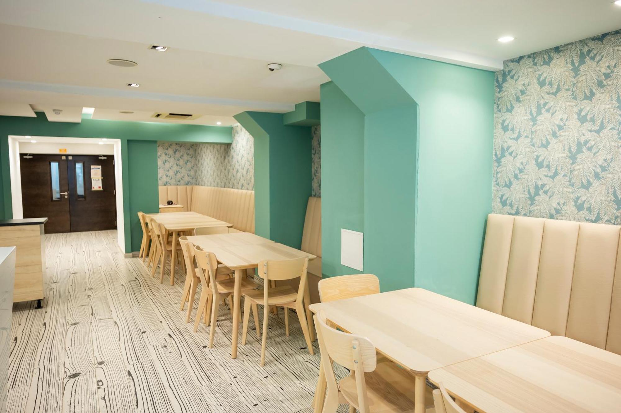 סליאמה Day'S Inn Hotel And Residence מראה חיצוני תמונה
