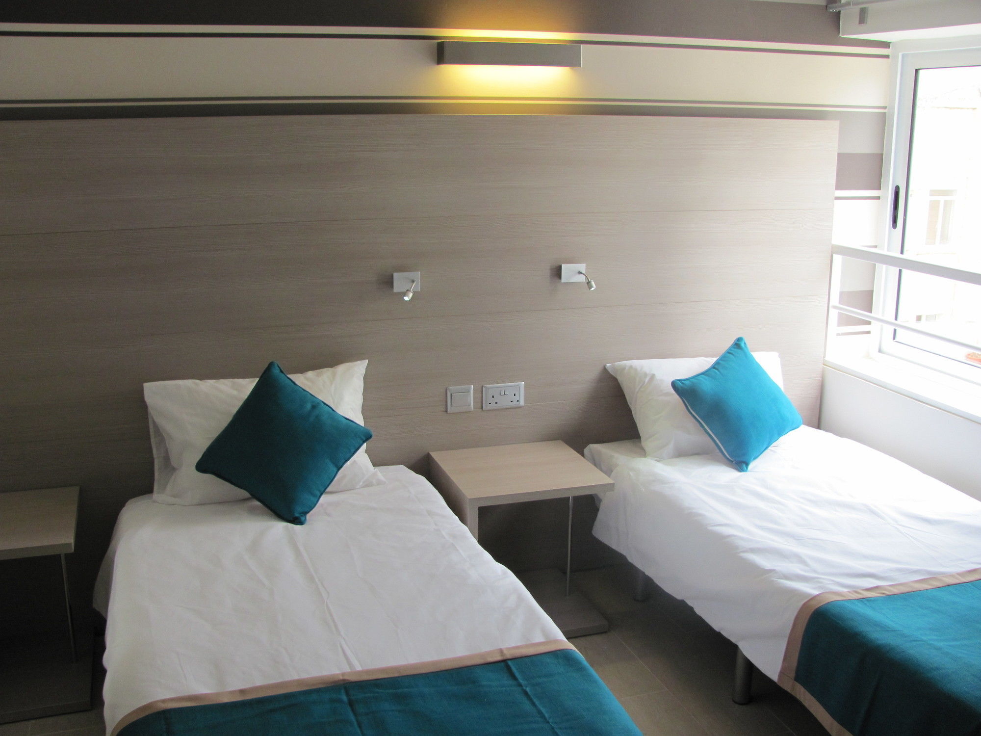 סליאמה Day'S Inn Hotel And Residence מראה חיצוני תמונה